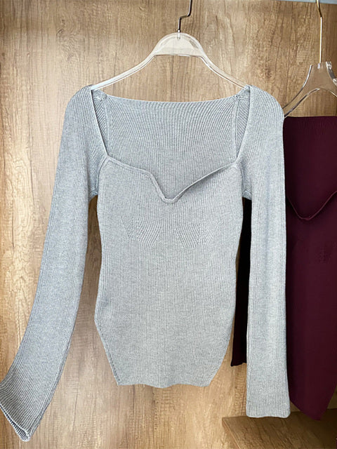 Woman's Long Sleeve Knitted Pullover                                  